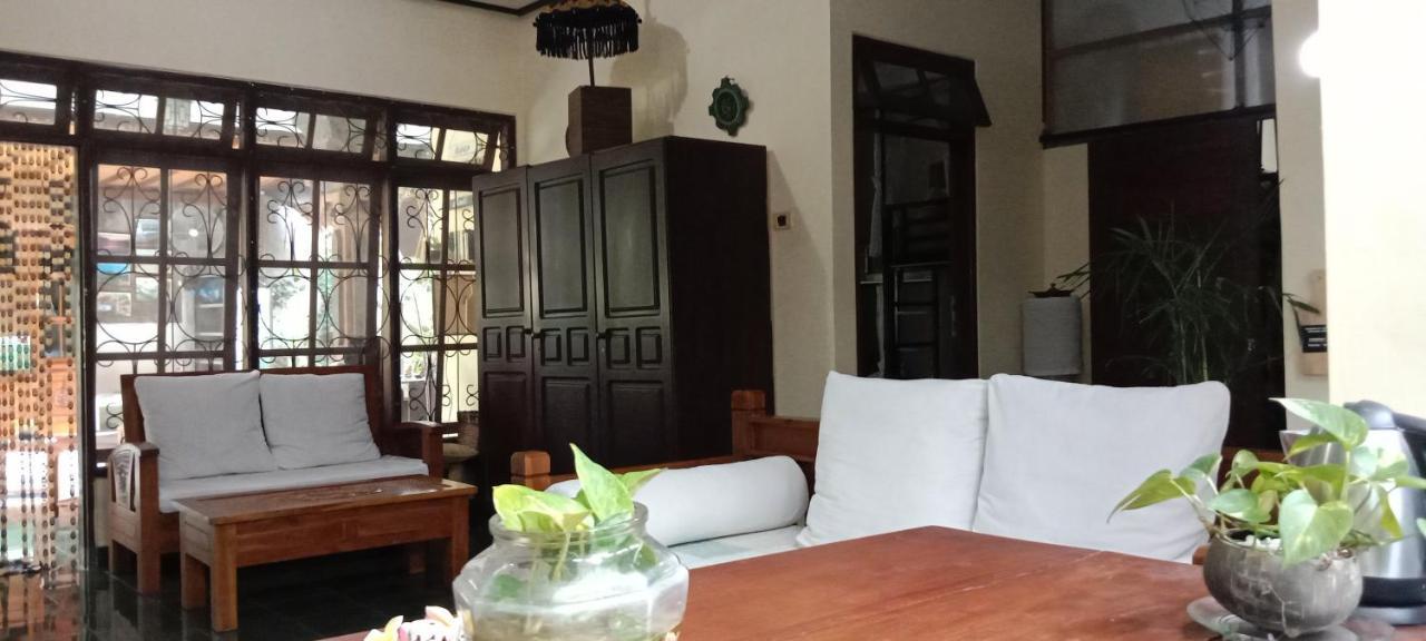 Coliving Bali Sweet Home Kost Lengkap Di Tabanan Kota Dış mekan fotoğraf